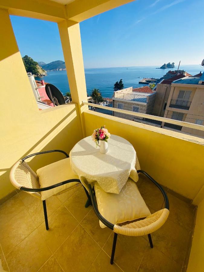 Miomir Perazic Apartments Petrovac na moru Exterior foto