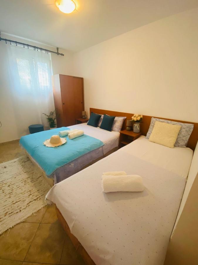 Miomir Perazic Apartments Petrovac na moru Exterior foto