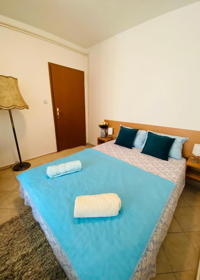 Miomir Perazic Apartments Petrovac na moru Exterior foto